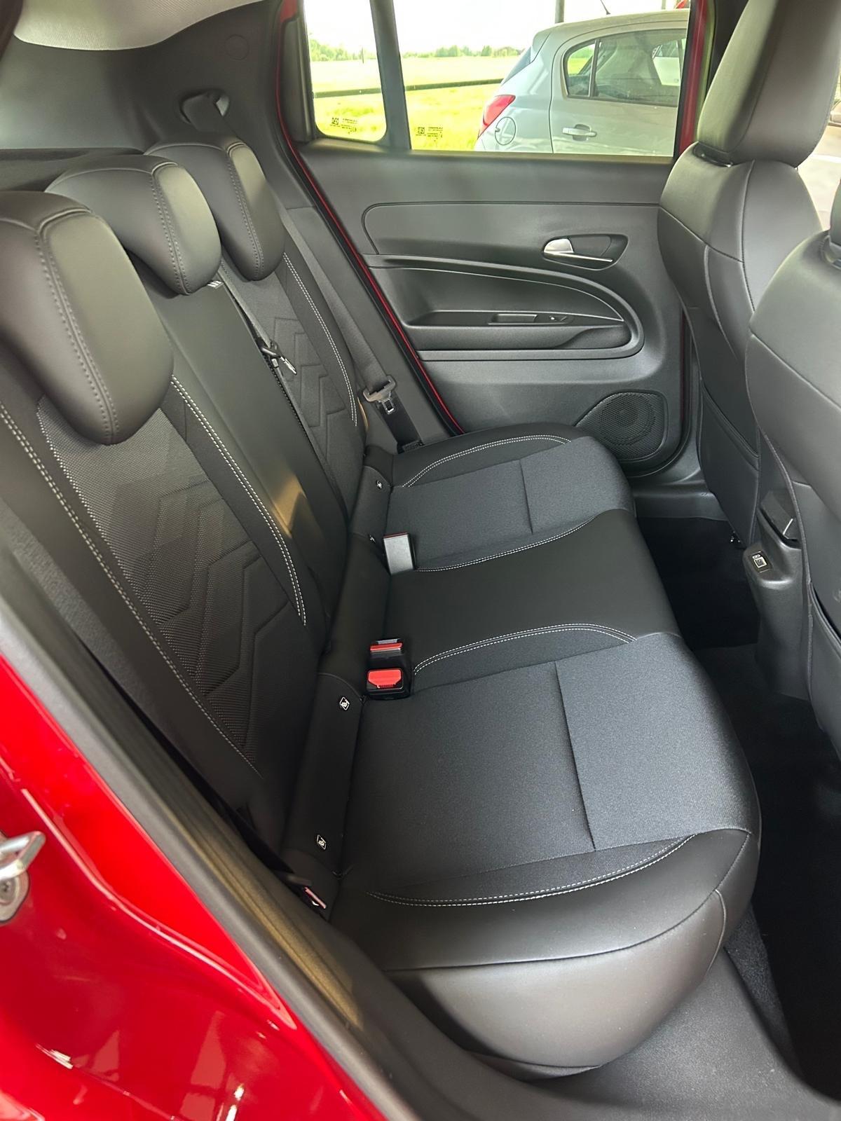 Jeep Avenger 1.2 Turbo 110 CV MHEV Summit