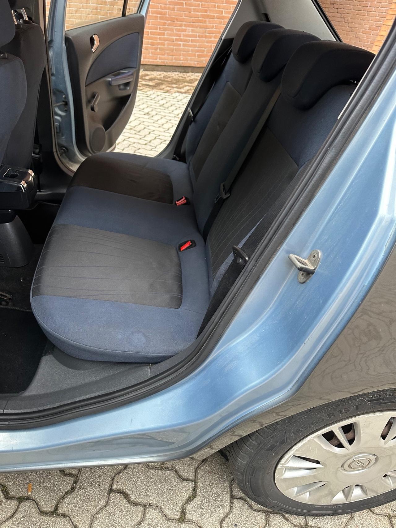 Opel Corsa 1.2 5 porte Easytronic Enjoy