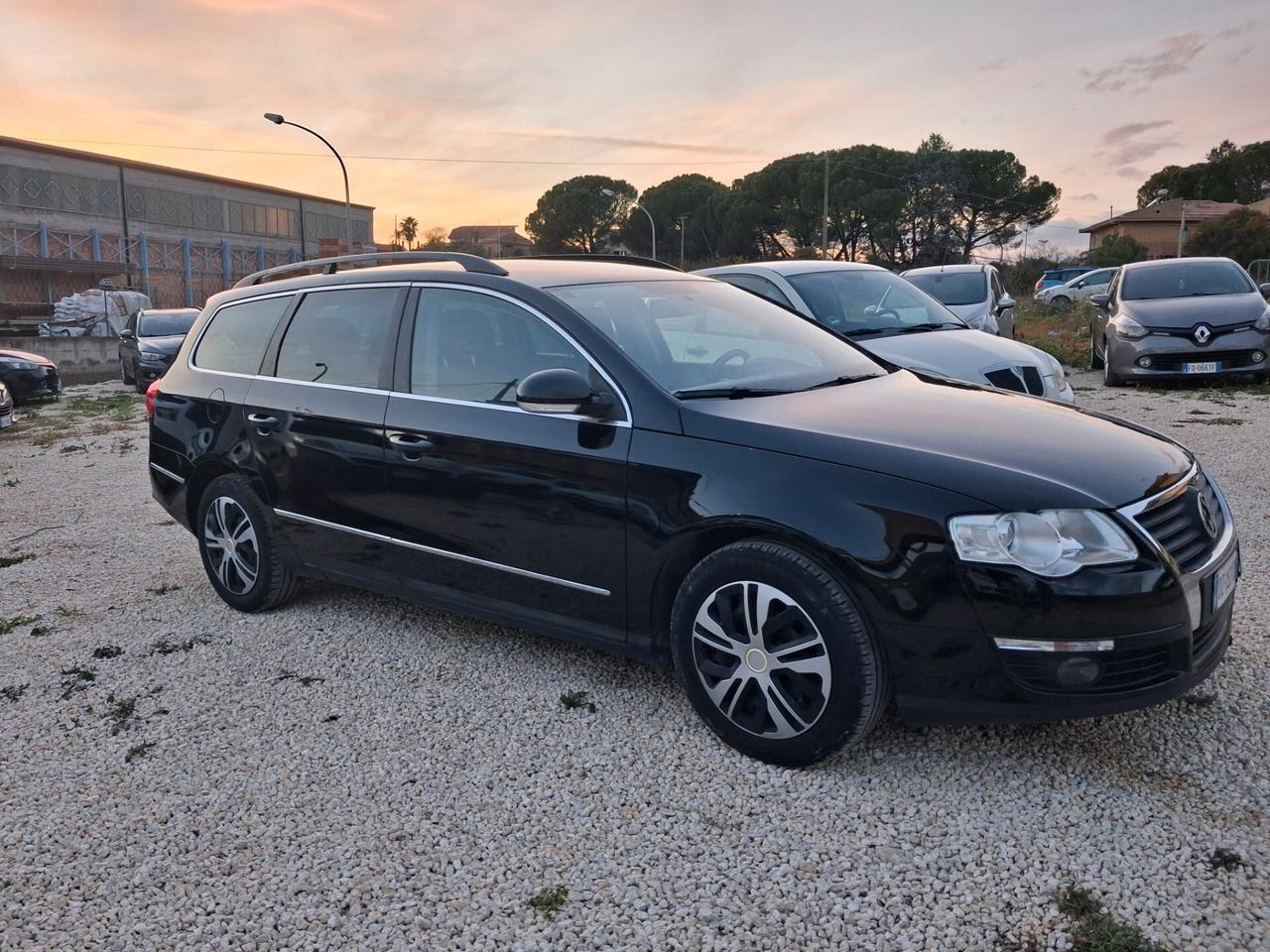 Volkswagen Passat 1.6 TDI DPF Var Comf. BM Tech.