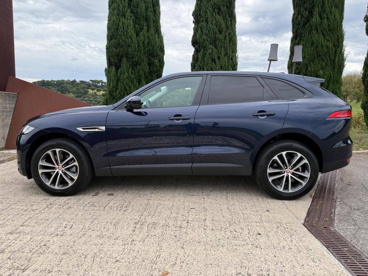 Jaguar F-Pace 2.0 D 180 CV AWD aut. Prestige