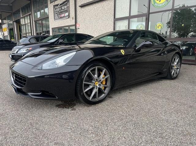 FERRARI California DCT