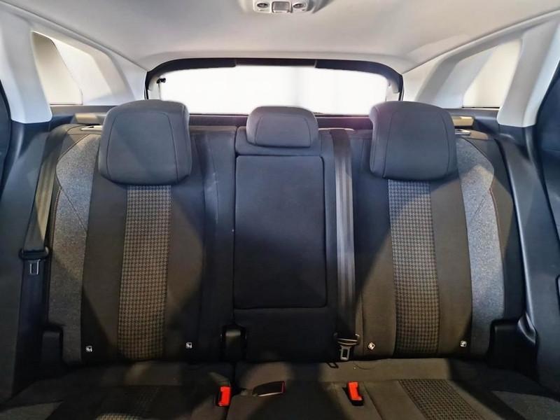 PEUGEOT 3008 BlueHDI 130 EAT8 S/S Business