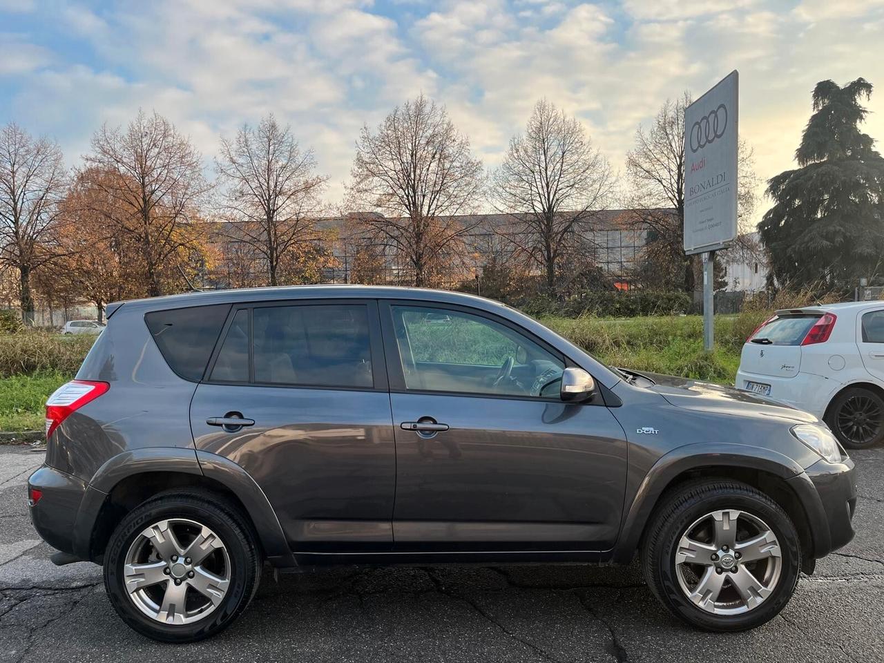 Toyota RAV 4 RAV4 2.2 D-Cat 177 CV Luxury