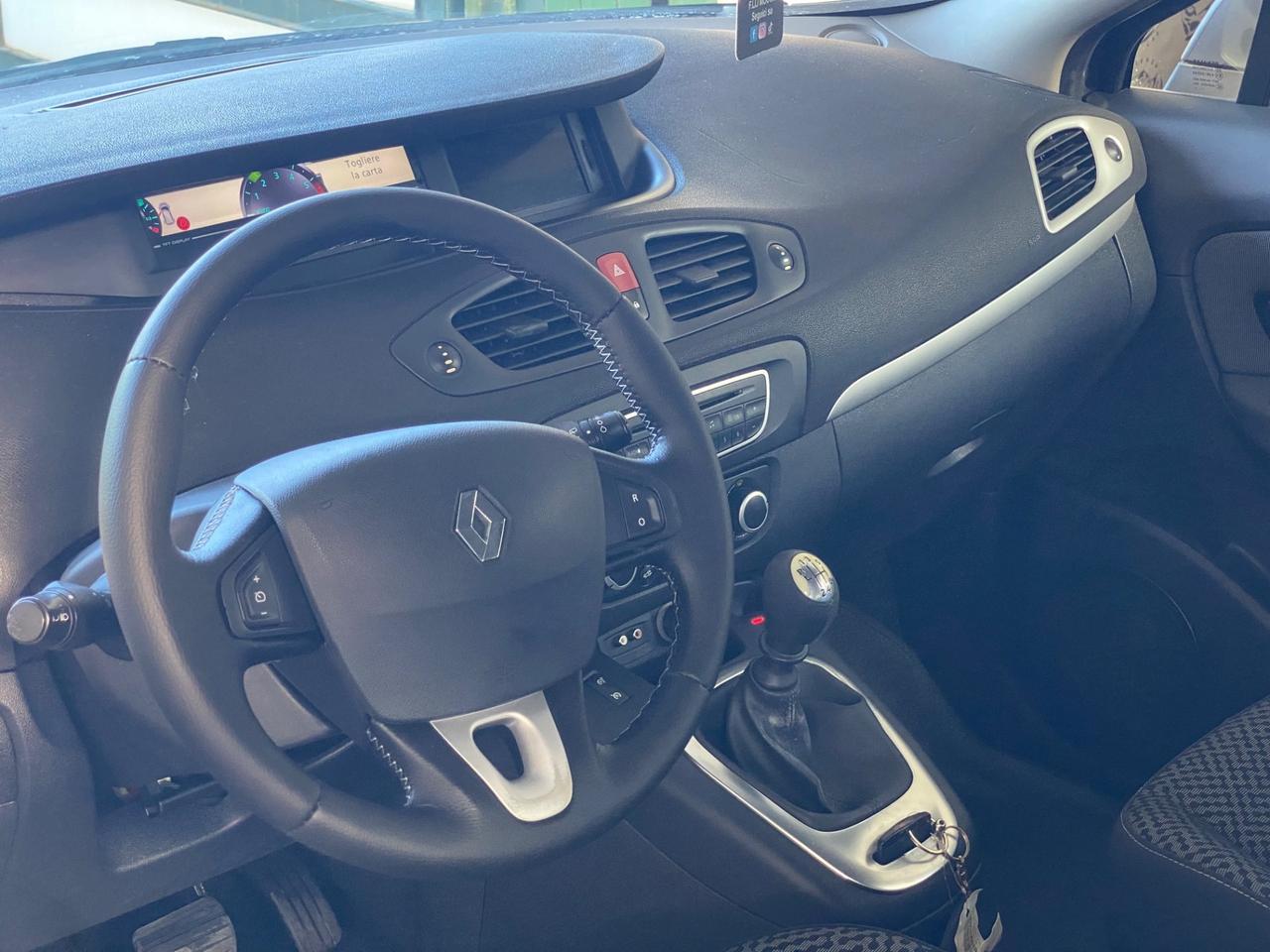 Renault Scenic Scénic X-Mod 1.5 dCi 110CV Luxe
