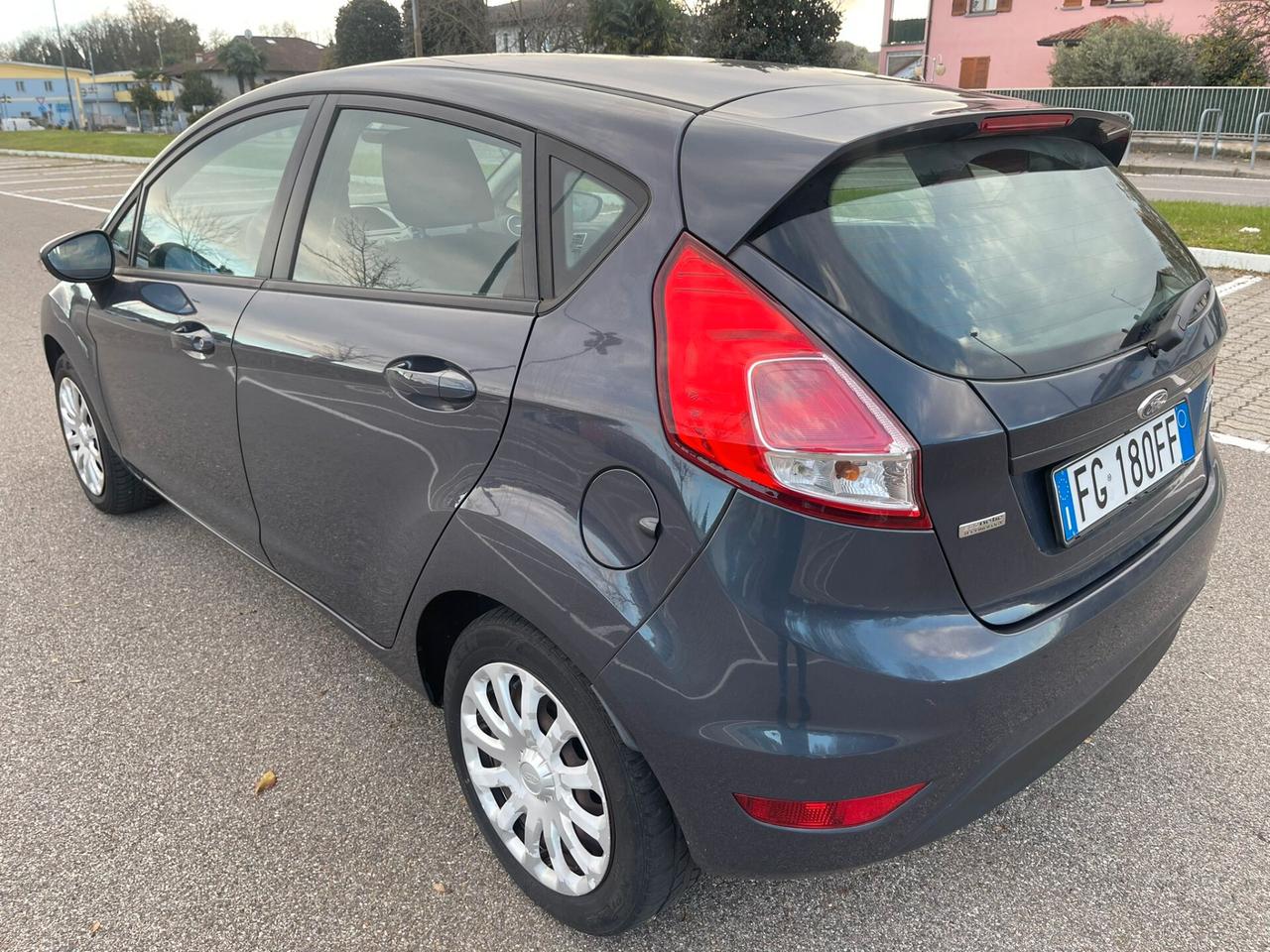 Ford Fiesta 1.2 60CV 5 porte