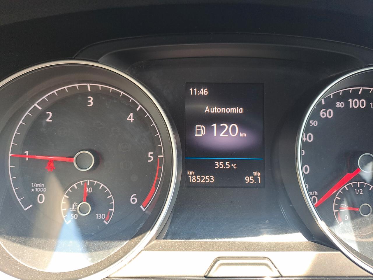Volkswagen Golf 1.6 TDI 110CV R-Line - OK NEOPATENTATI