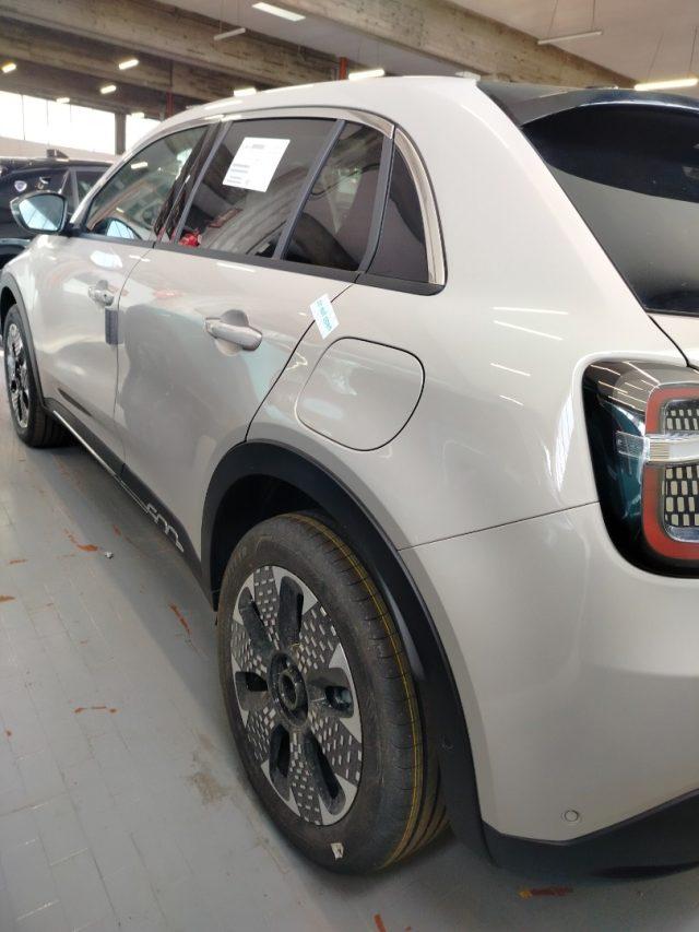 FIAT 600 Hybrid 110 CV DCT MHEV La Prima km0