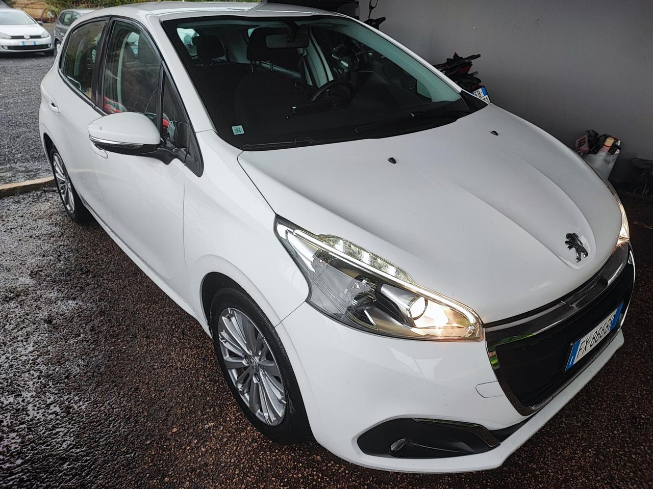 Peugeot 208 PureTech 82 Stop&Start 5 porte Allure