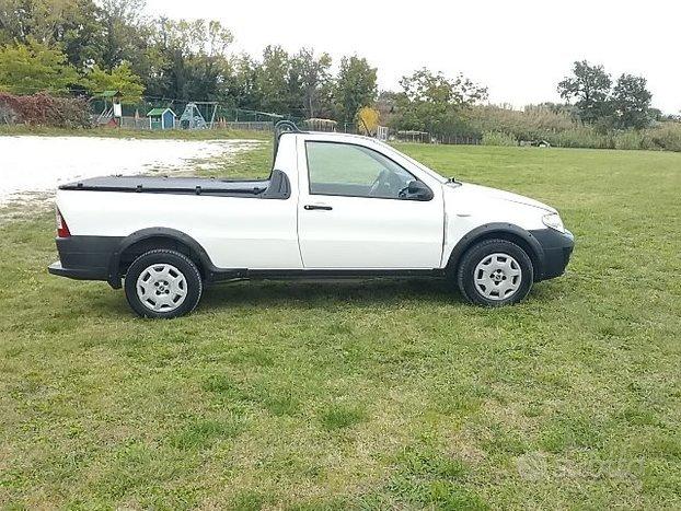 Fiat Strada 1.3 MJT Pickup Clima