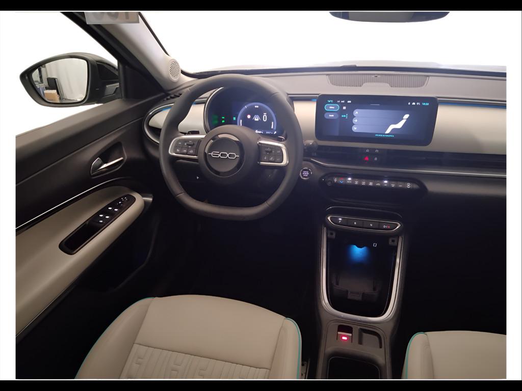 FIAT 600 IV 2023 - 600 1.2 hybrid La Prima II 110cv auto
