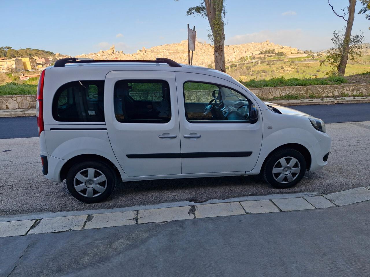 Renault Kangoo 1.5 dCi 90CV F.AP. 4p. Express Maxi