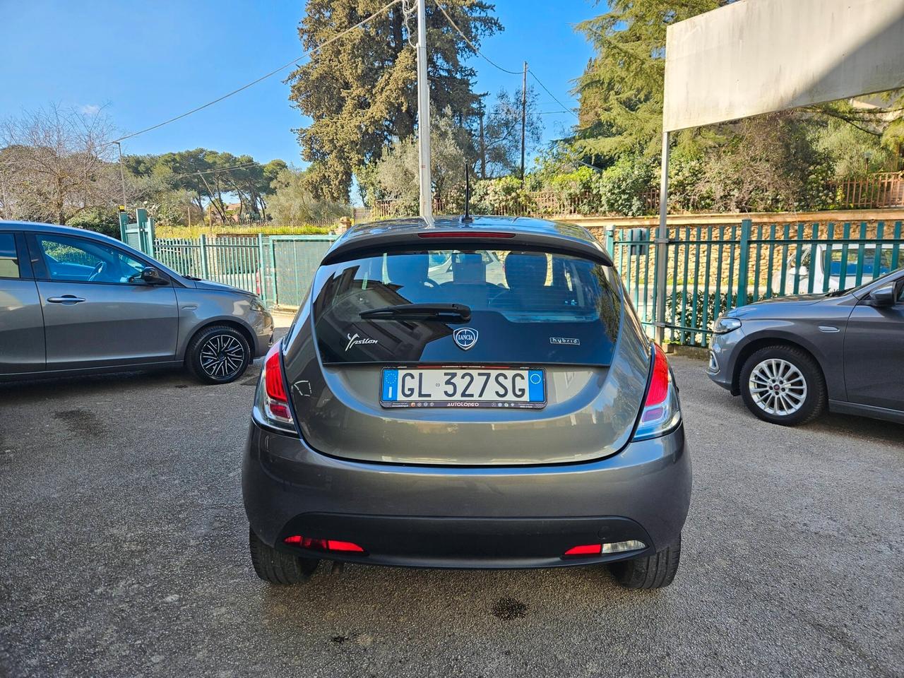 Lancia Ypsilon 1.0 FireFly 5 porte S&S Hybrid Gold