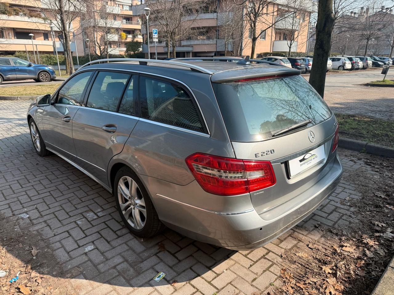 Mercedes-benz E 220 E 220 CDI BlueEFFICIENCY Avantgarde AMG