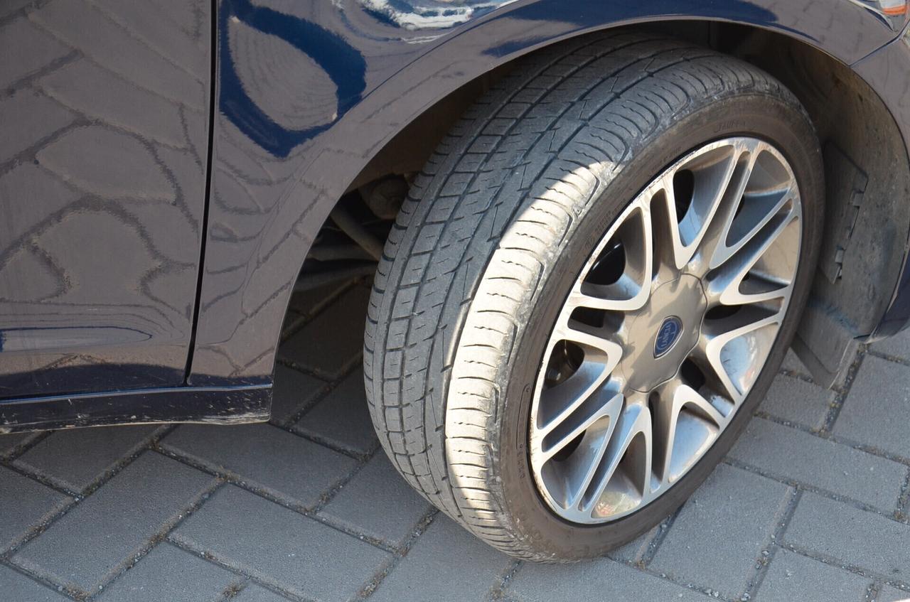 Lancia Ypsilon 1.3 MJT 16V 95 CV 5 porte S&S Gold