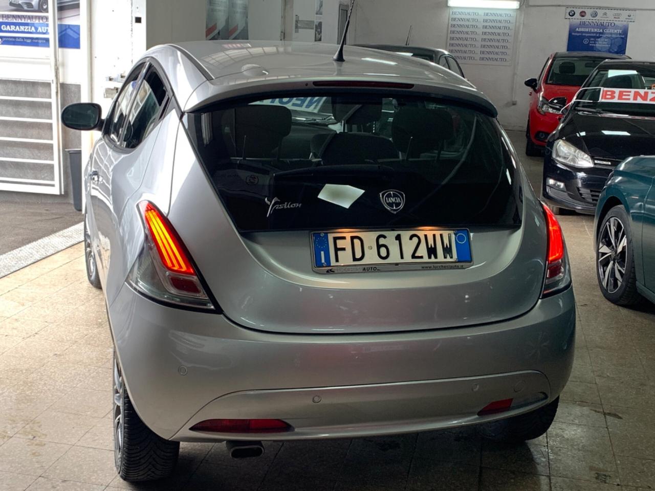 Lancia Ypsilon 1.2 69 CV 5 porte GPL Ecochic Platinum