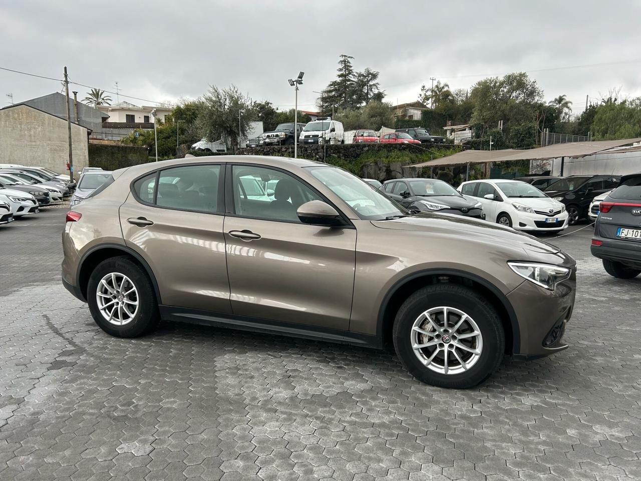 Alfa Romeo Stelvio 2.2 Turbodiesel 210 CV AT8 Q4 Executive