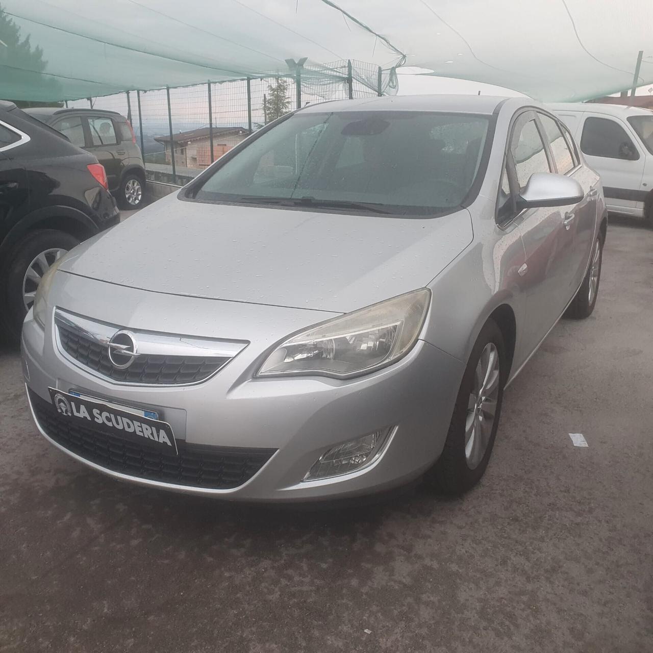 Opel Astra 1.7 CDTI 110CV 5 porte Cosmo