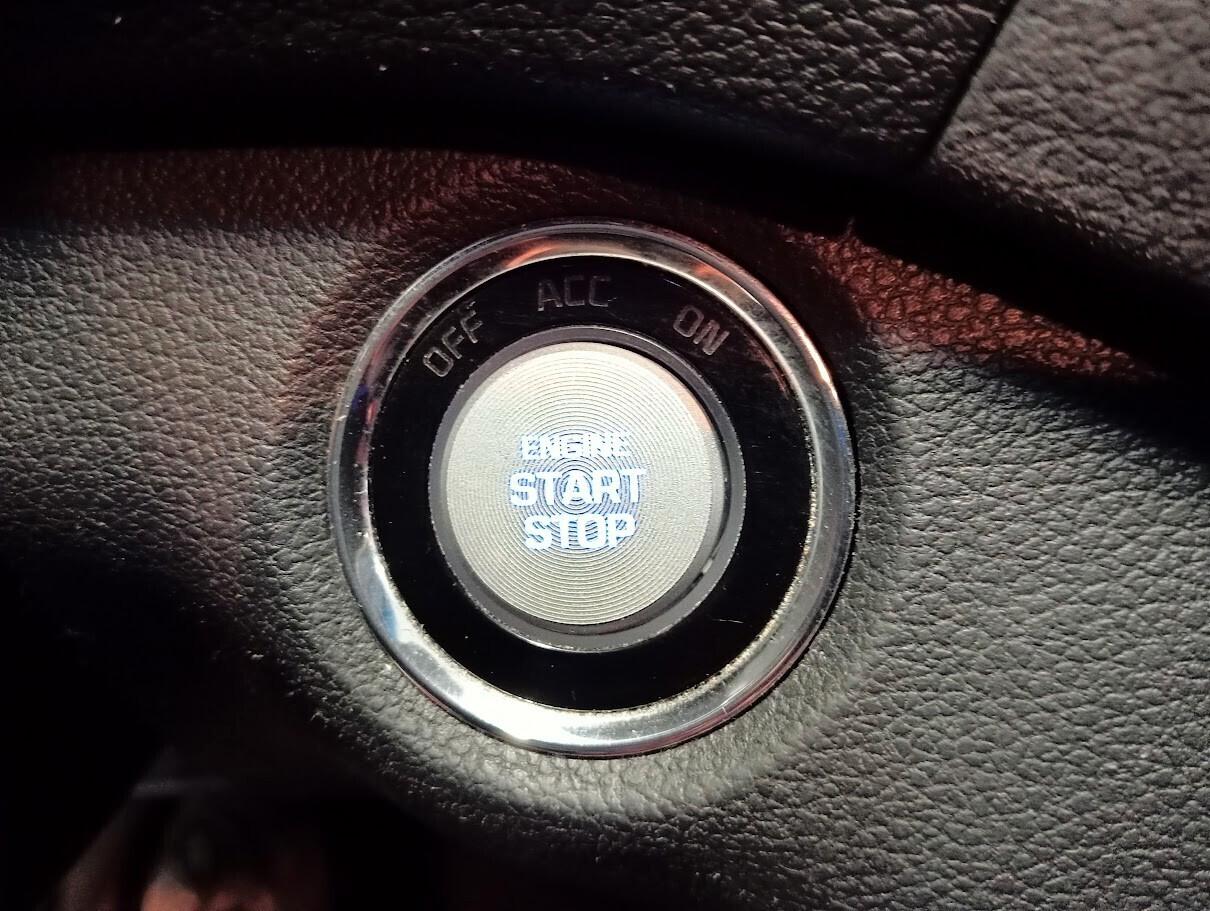 Hyundai TUCSON 1.7 CRDI XPOSSIBLE 19" CAMERA *CAMBIO NUOVO*