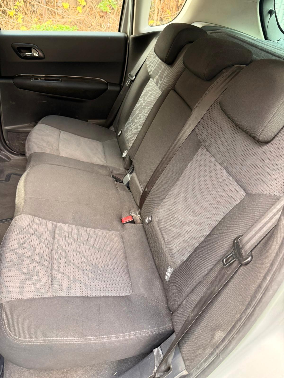 Peugeot 3008 1.6 HDi 110CV Business