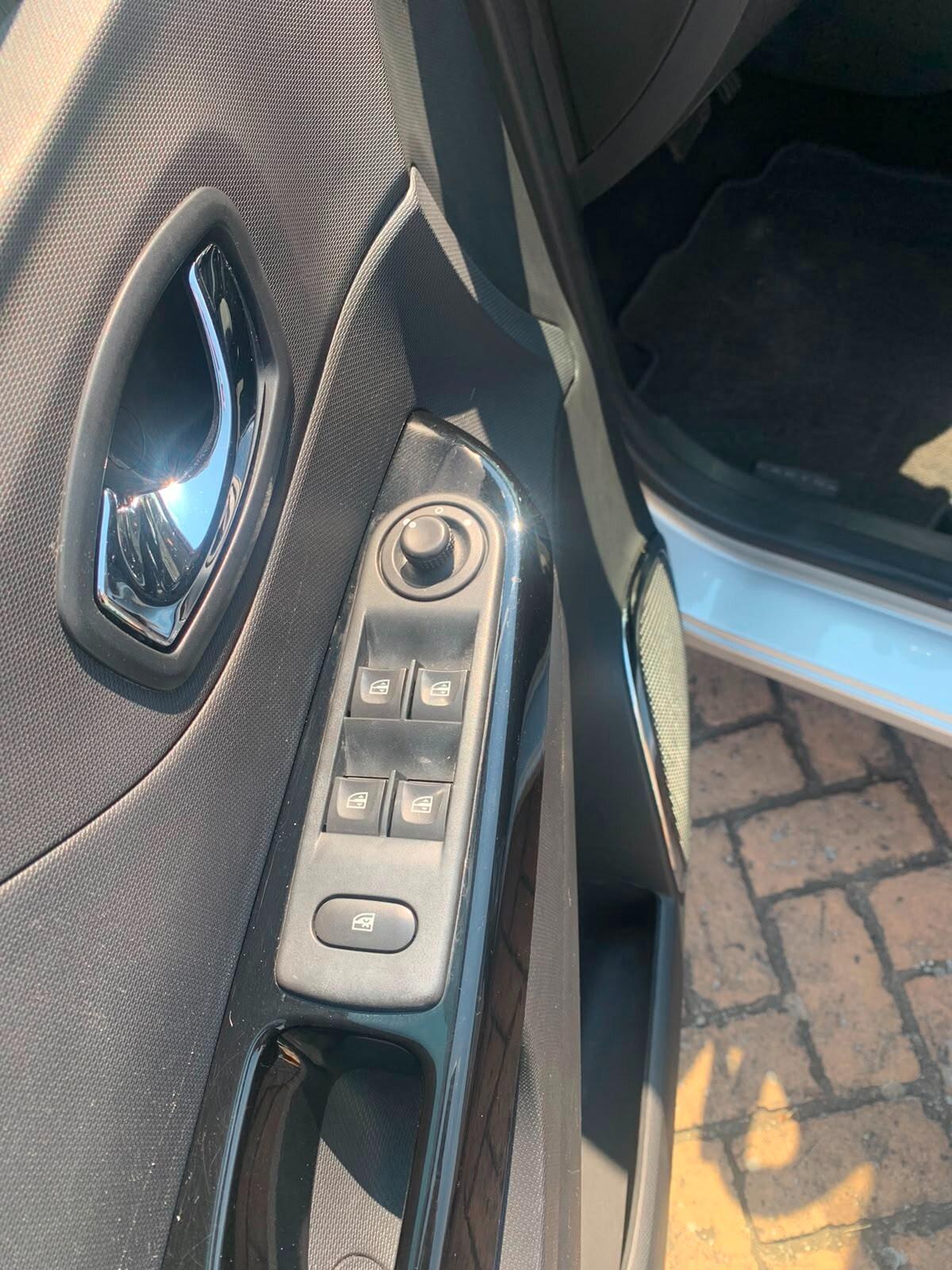 Renault Captur 1.5 dCi 8V 90 CV EDC Energy R-Link