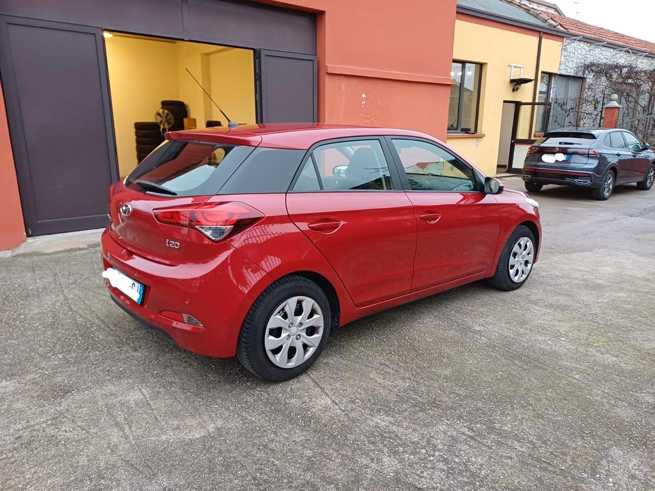 Hyundai i20 1.2 84 cv 5 porte Comfort