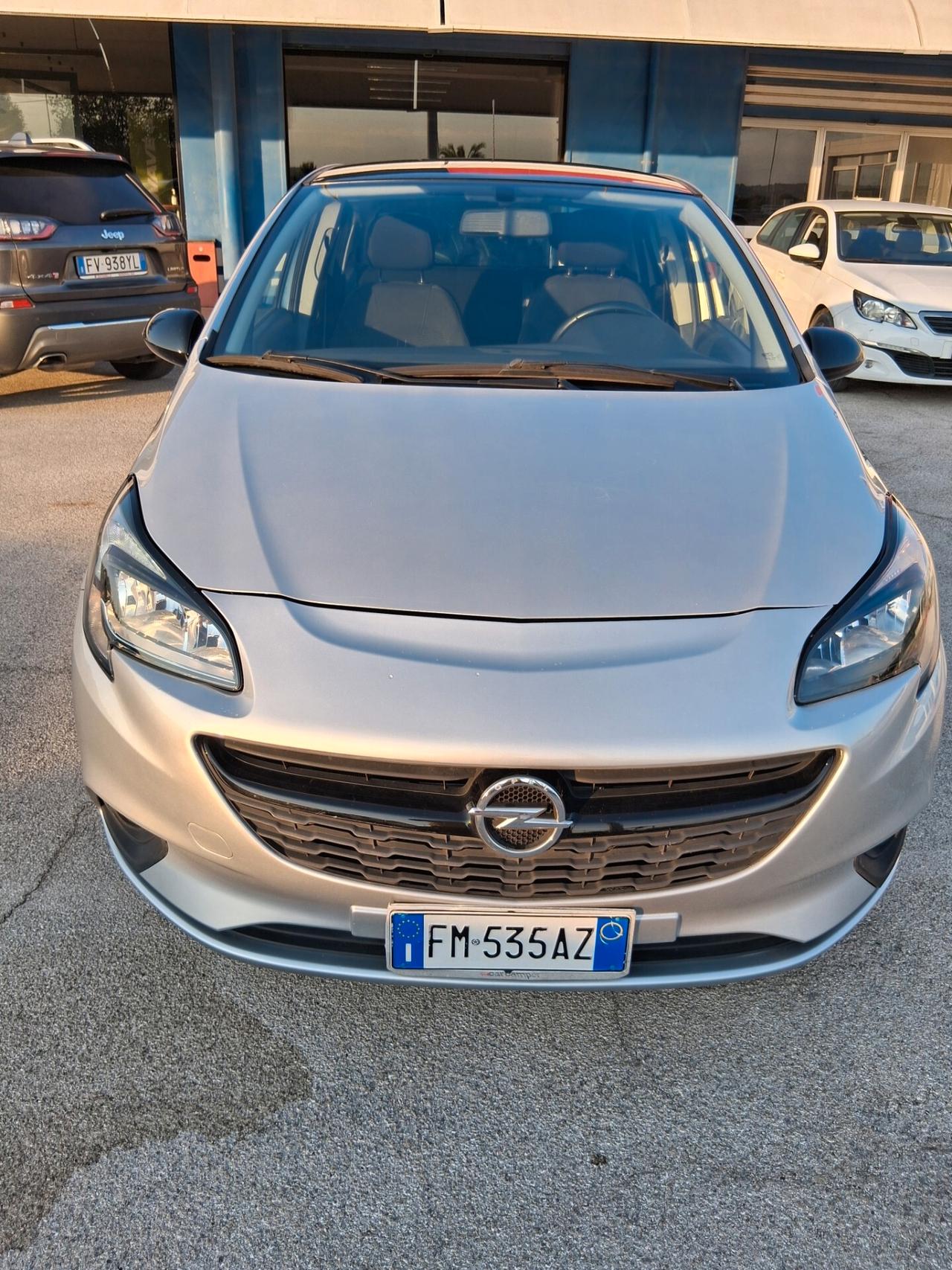 Opel Corsa 1.4 90CV GPL Tech 5 porte Black Edition