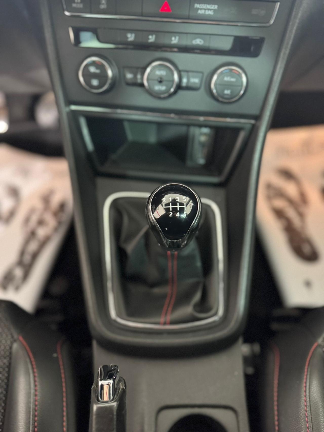 Seat Leon 2.0 TDI 150 CV FR *GANCIO TRAINO*