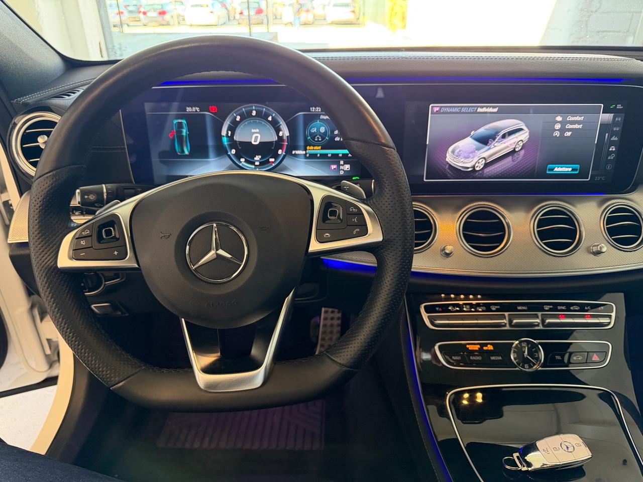 Mercedes E 220d AMG Line Tetto+Pelle+Led +Burmester Top Full