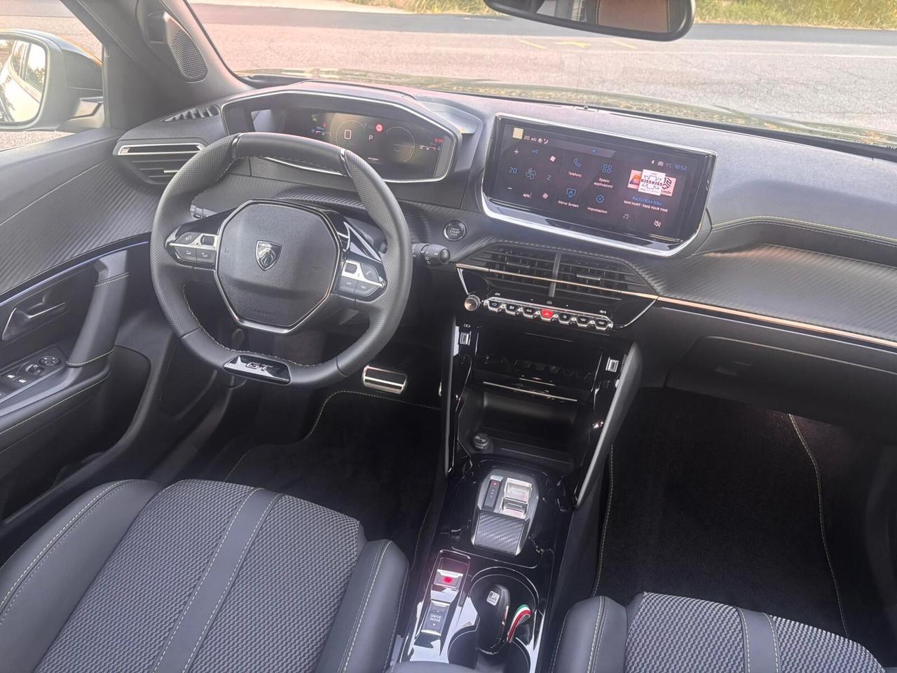 Peugeot 2008 Hybrid 145 e-DCS6 GT KM 0