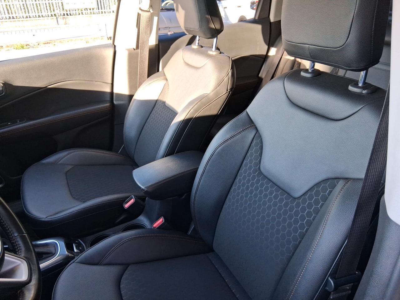 Jeep Compass 1.3 Turbo T4 190 CV PHEV AT6 4xe Business Plus