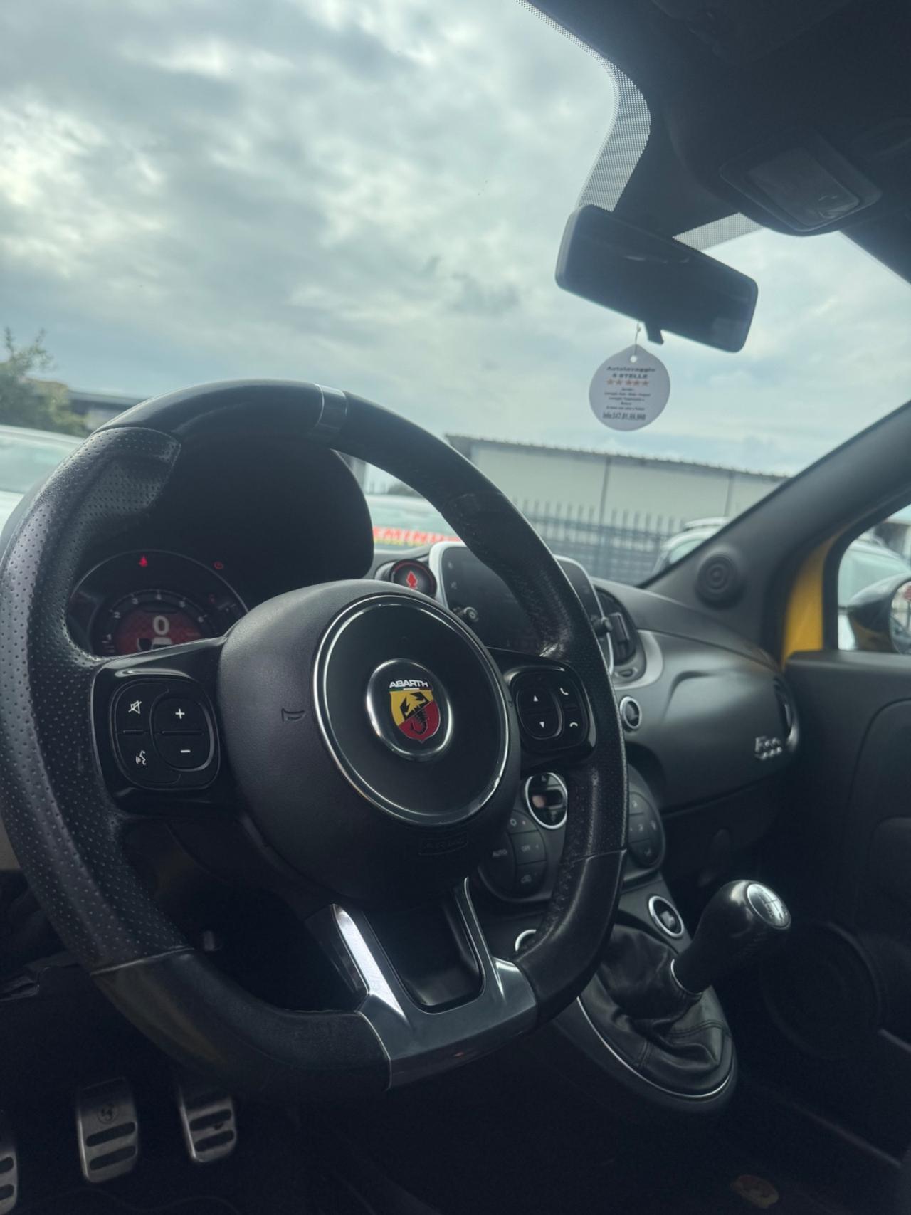 Abarth 595 1.4 Turbo T-Jet 160 CV Pista