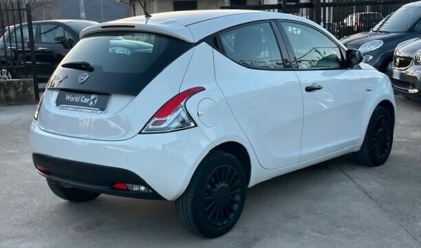 Lancia Ypsilon 1.2 69 CV 5 porte S&S Gold