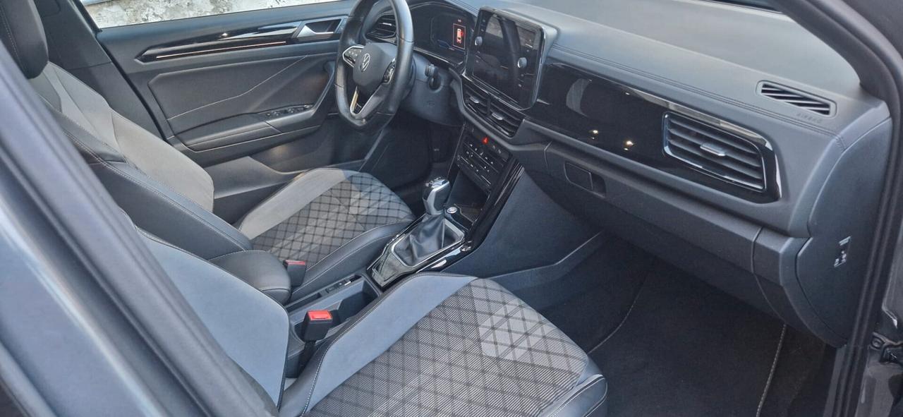 Volkswagen T-Roc 1.5 TSI ACT DSG R-Line