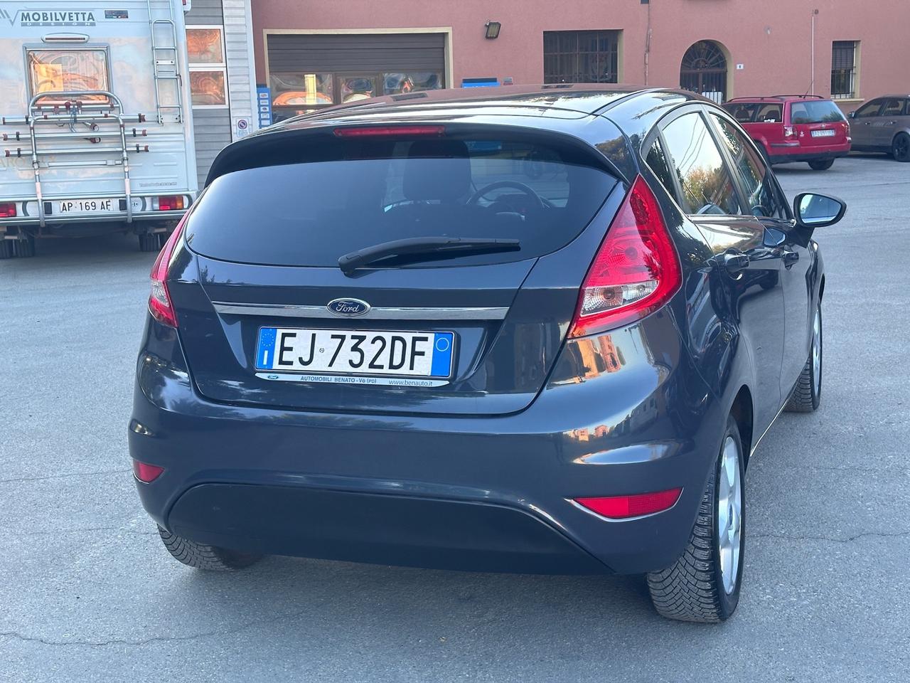 Ford Fiesta 1.4 TDCi 70CV 5 porte Titanium