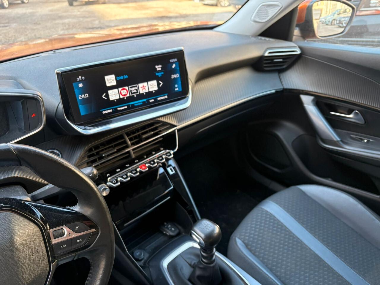 Peugeot 2008 Allure 2020 – Benzina, Unico Proprietario, Garanzia 12 Mesi!