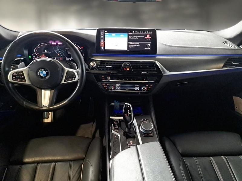 BMW 530 MH48V 183 KW XD MSPORT AUTO TOURING STATION WAGON