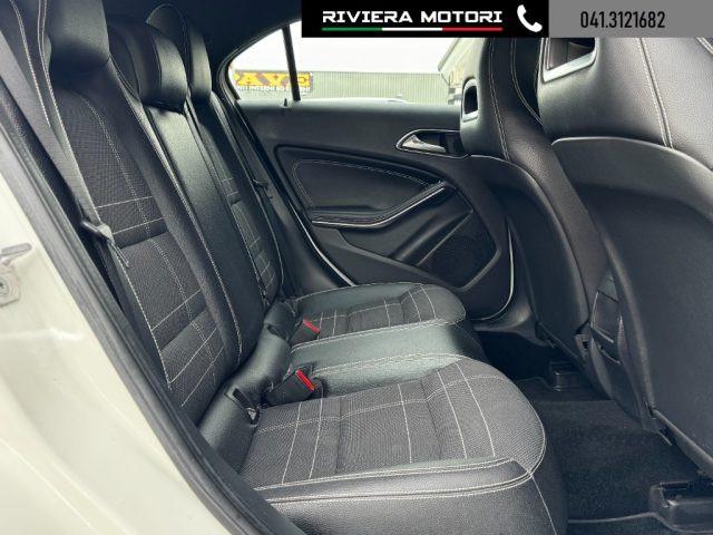 MERCEDES-BENZ A 180 CDI Premium