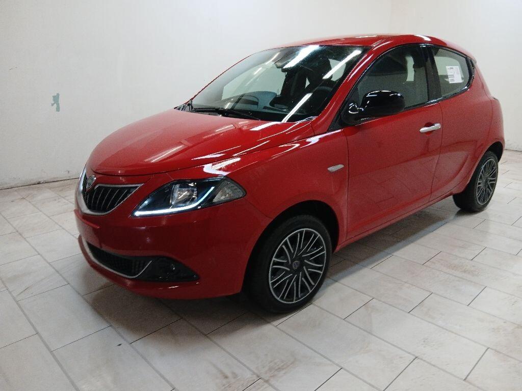 Lancia Ypsilon 1.0 FireFly 5 porte S&S Hybrid Gold