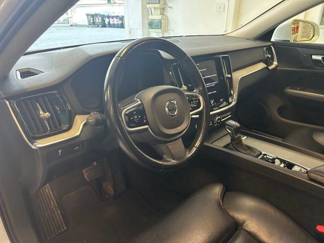 VOLVO V60 Cross Country D4 AWD Geartronic Business Plus