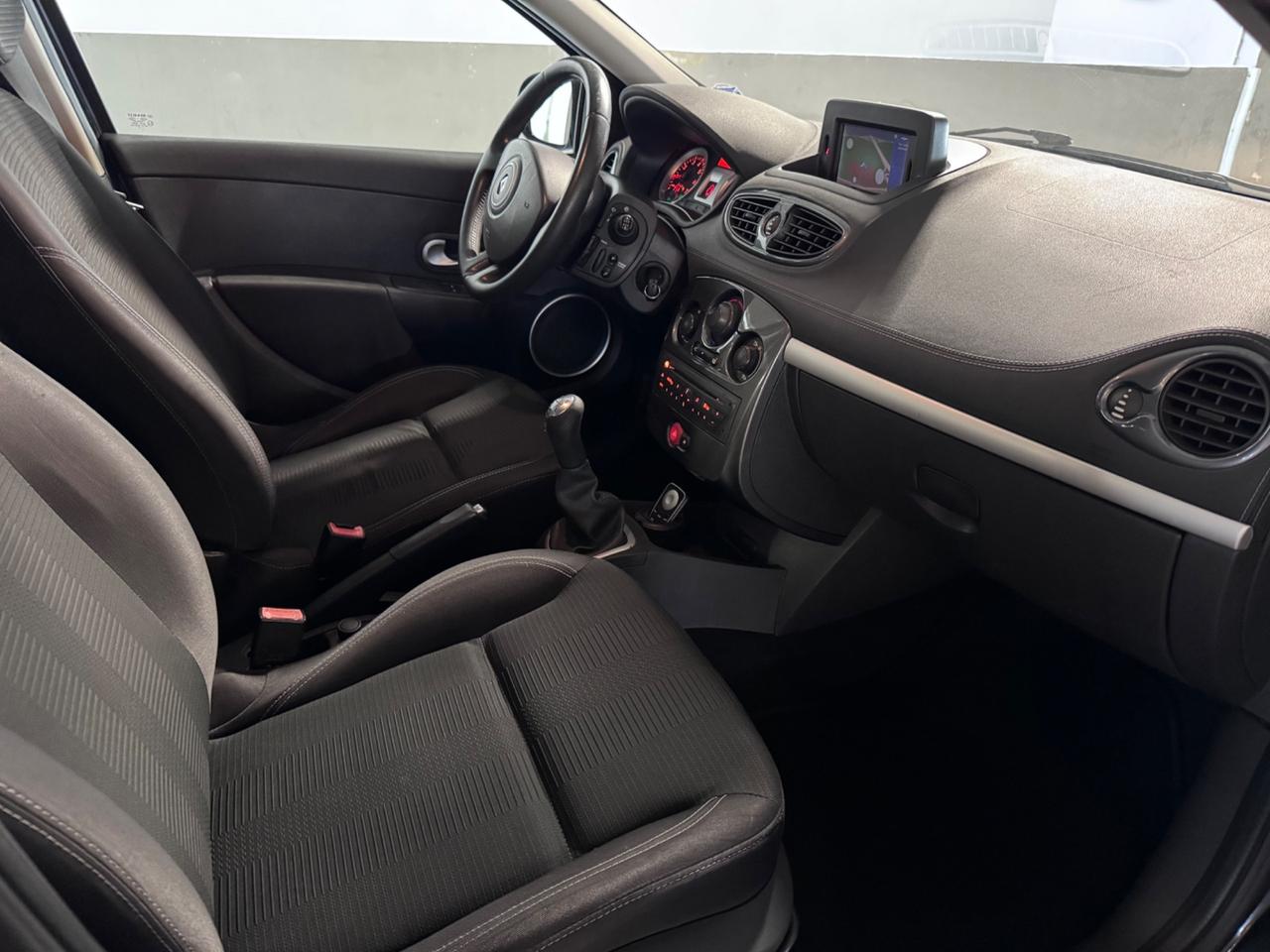 Renault Clio 1.2 16V 5 porte Dynamique