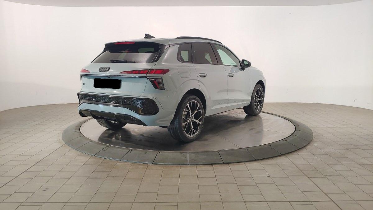 AUDI Q3 Tfsi 110 Kw Mhev S Tronic S Line Edition