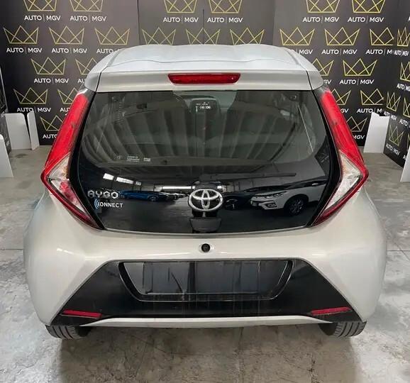 Toyota Aygo Connect 1.0 VVT-i 72 CV 5 porte x-fun