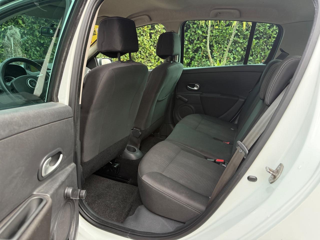 Renault Clio 1.2 5 porte GPL 2010