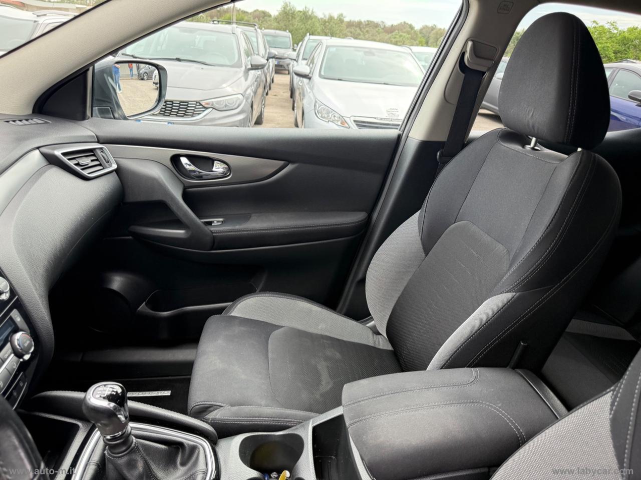 NISSAN Qashqai 1.5 dCi N-Connecta