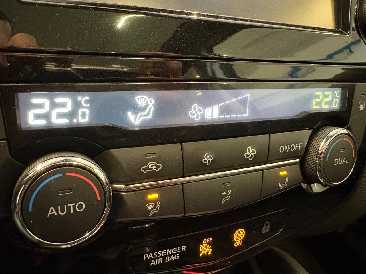 Nissan Qashqai N-CONNECTA 1.2 DIG-T 115 CV 6mt UNICO PR.