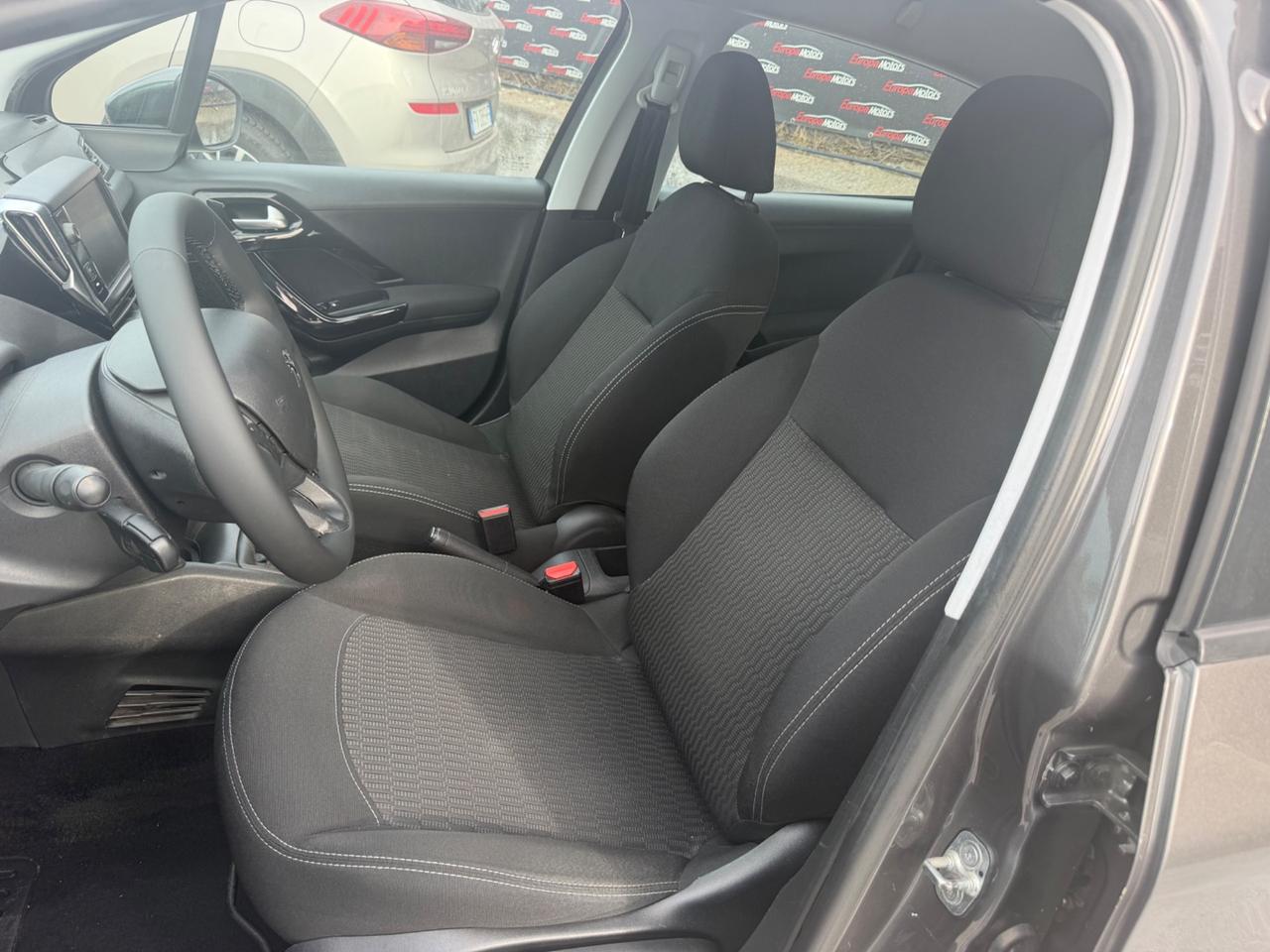 Peugeot 208 BlueHDi 75 5 porte Allure