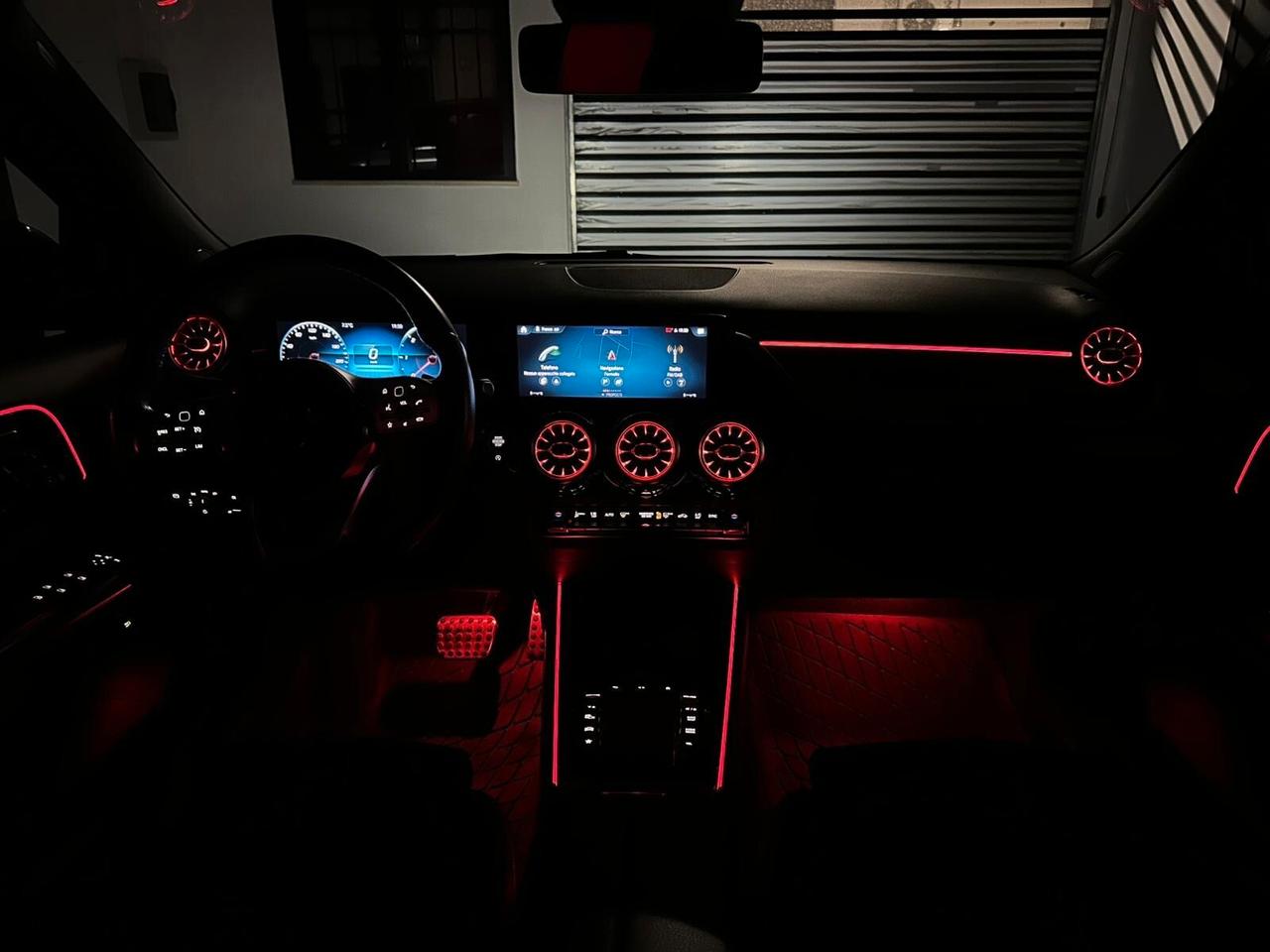 GLA 200d Automatic 4Matic Premium Edition 1