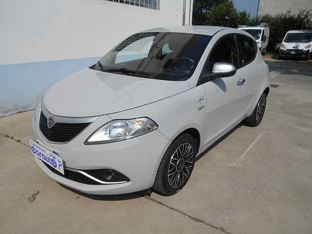 Lancia Ypsilon 1.2 69 cv 5p GPL Ecochic Mya Finanziato