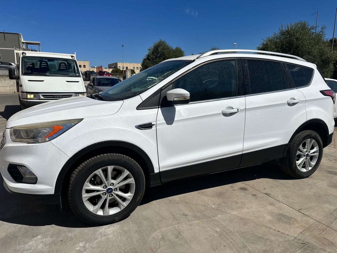 Ford Kuga 1.5 TDCI 120 CV S&S 2WD Business
