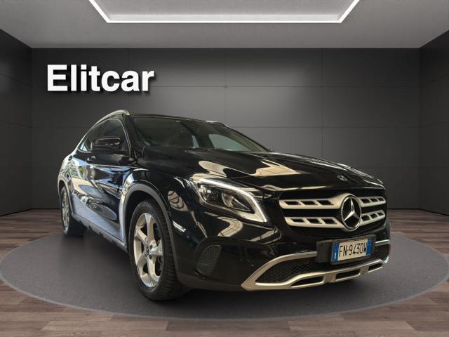 MERCEDES-BENZ GLA 220 d Automatic Sport
